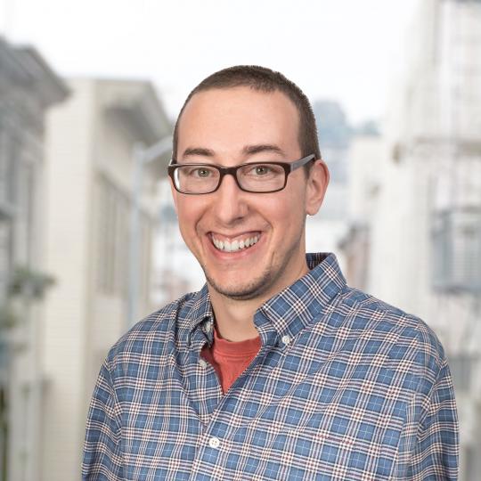 Adam Bergstein headshot